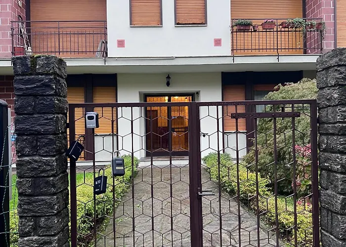 Virgilio House ستريزا